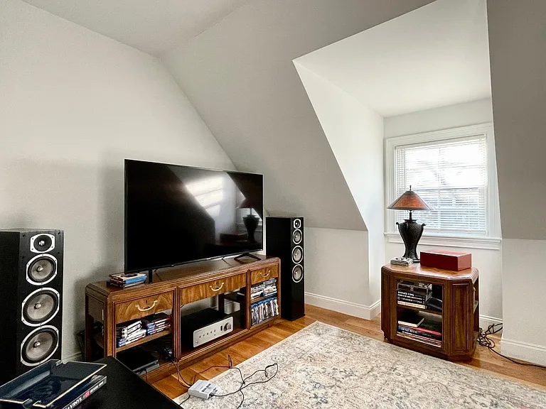 321 Lafayette St #2 — Photo 18