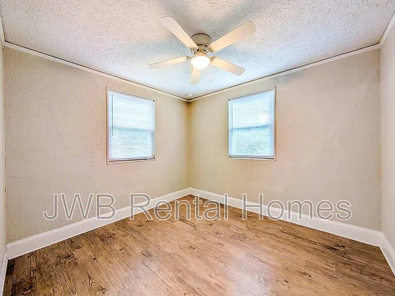 3534 Fern St — Photo 8