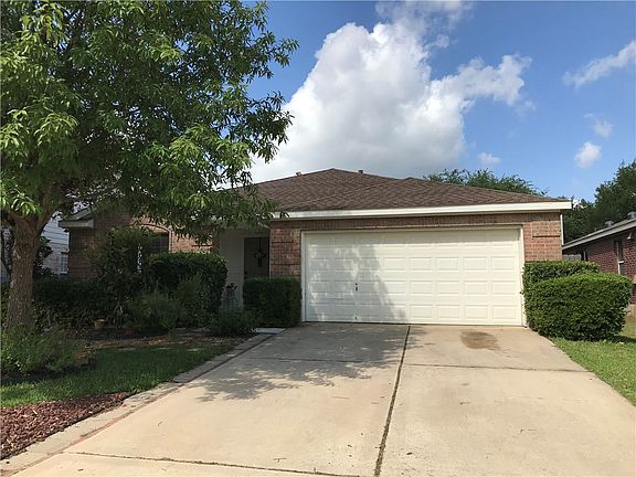 2nd image of 2307 McGregor Ln