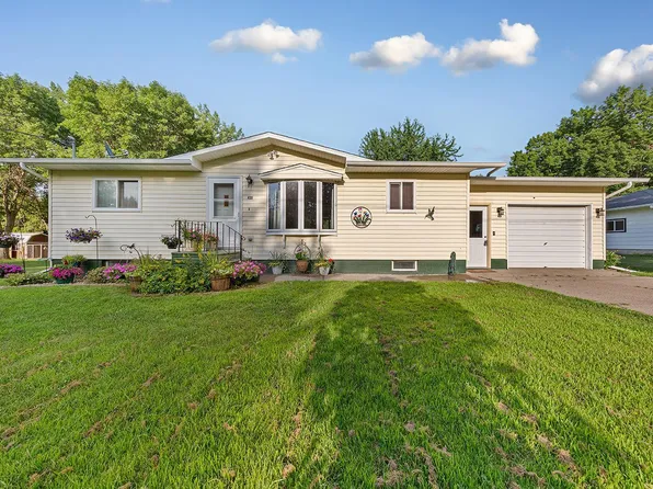 420 Mallory St N, Waterville, MN 56096