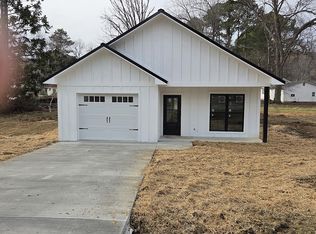 400 E 5th St, Stevenson, AL 35772