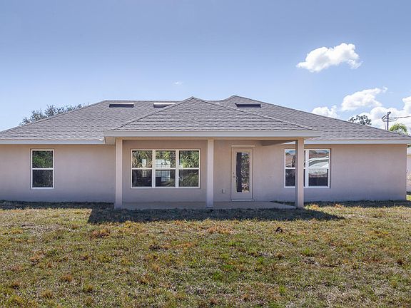 4th image of 543 NW Goldcoast Avenue