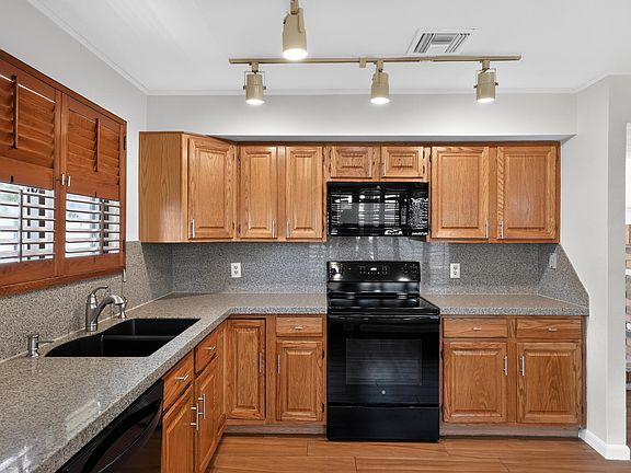 4th image of 1502 E CAMPBELL Avenue