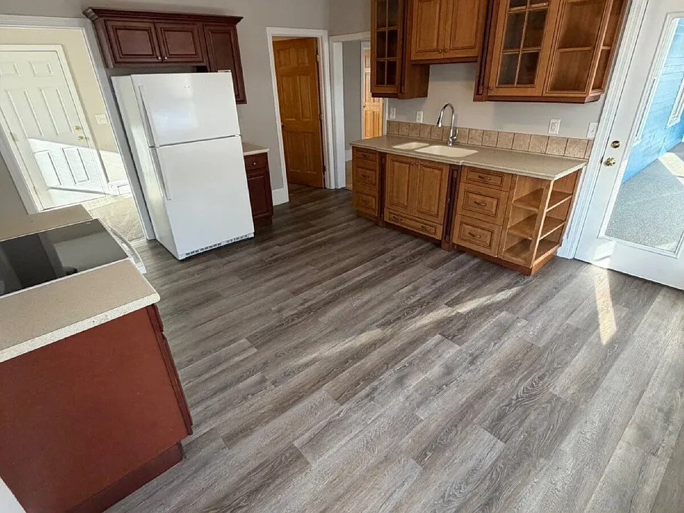 81A Elm St