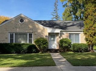 1036 S Roosevelt St, Green Bay, WI 54301