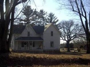 W1675 Deerborn Dr, Neshkoro, WI 54960