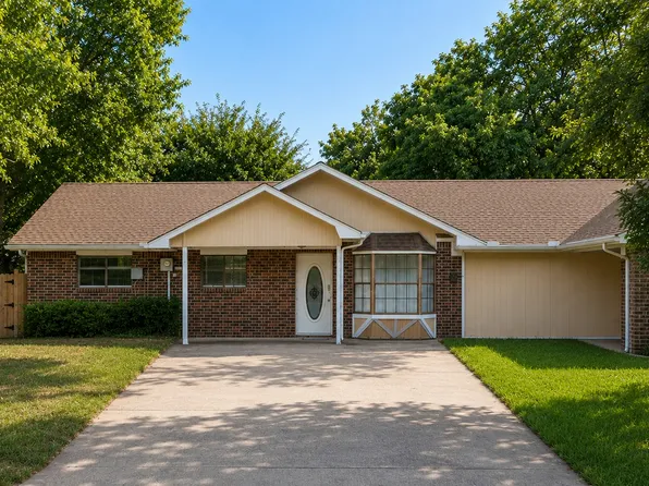 4601 Hazel St #B, Flower Mound, TX 75028