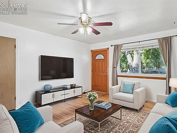 2nd image of 839 Querida Dr