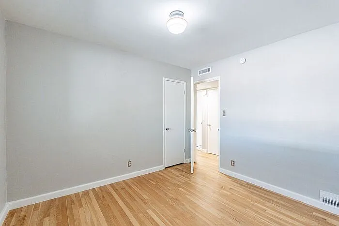102 North Ave — Photo 24