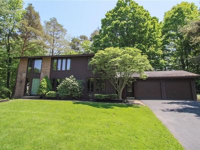 115 Wheelock Rd, Penfield, NY, 14526