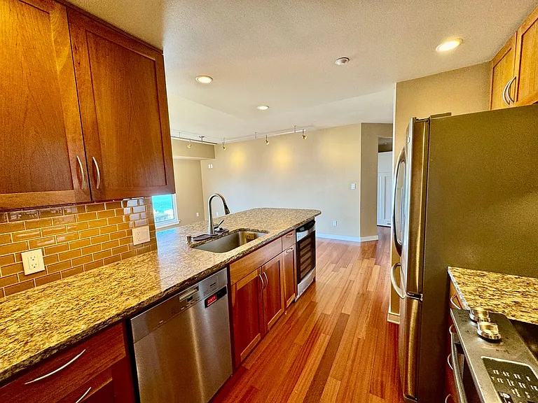 1415 2nd Ave #1009 — Photo 6