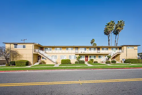 Van Ness Apartments Photo 1