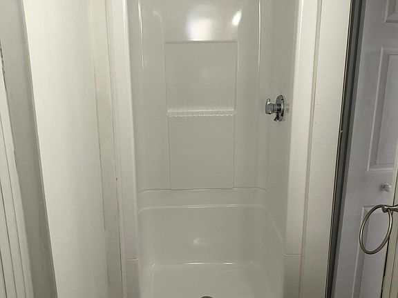 2nd image of 39 King St #1