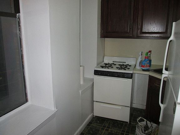 3rd image of 1625 Lexington Ave APT 2C