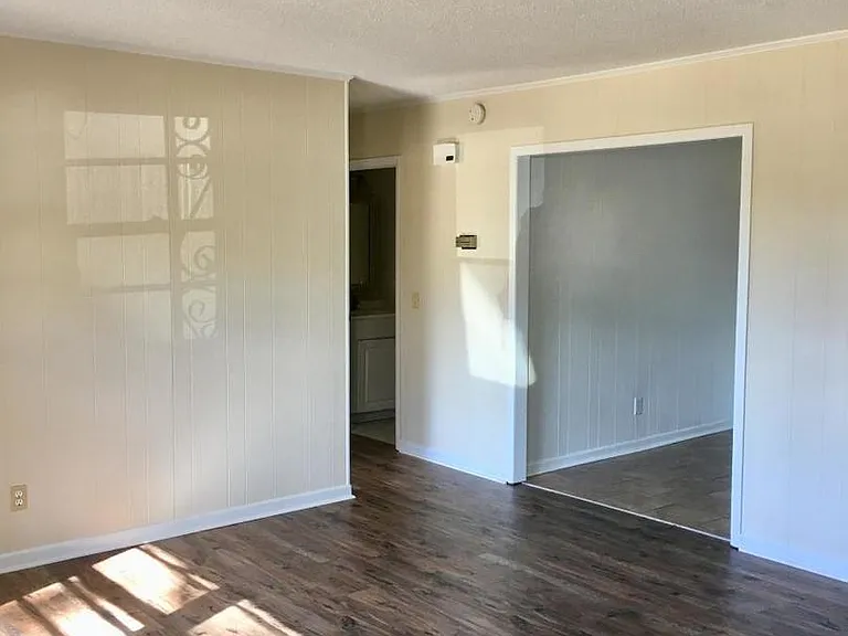 2026A N Kerr Ave — Photo 3