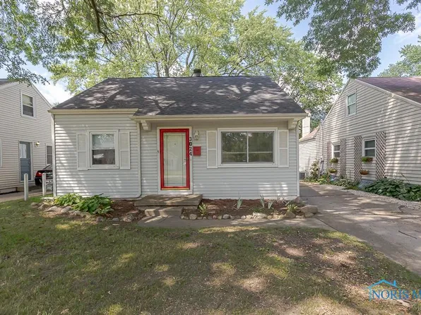3024 Maeterlinck Ave, Toledo, OH 43614