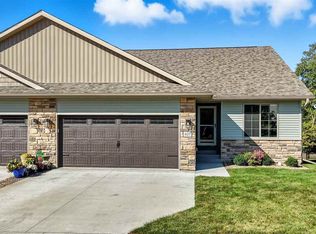 627 Hillside Dr, Tiffin, IA 52340