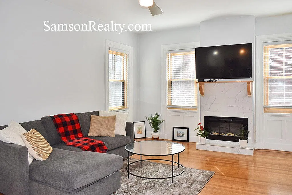 2 bed, $2,850 — Photo 3