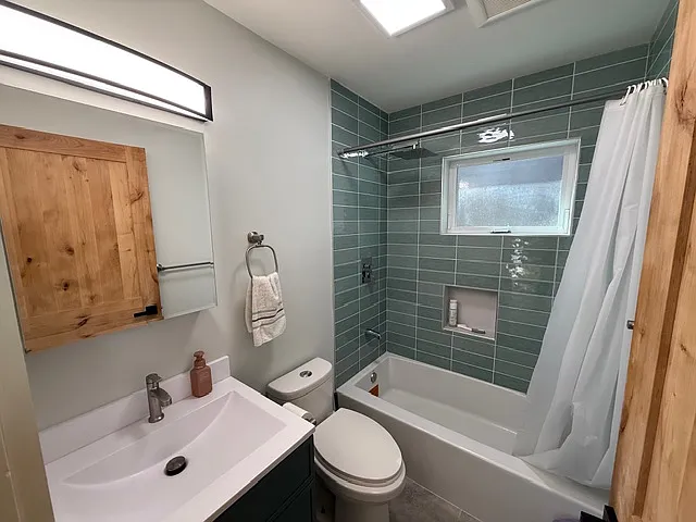 2587 Sheldon Dr #A — Photo 5