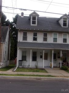 1048 Jeter Ave, Fountain Hill, PA, 18015
