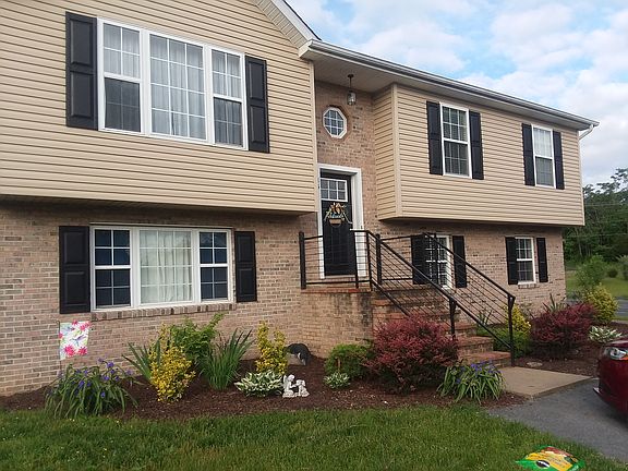 2nd image of 14 Hillview Dr