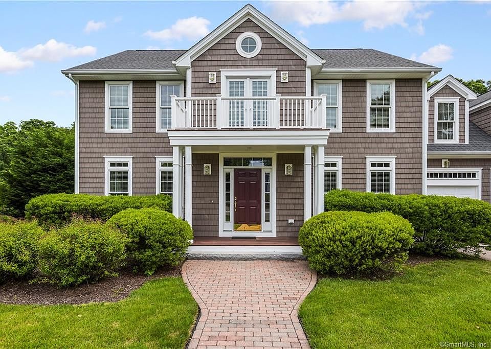 2nd image of 33 Fallon Rd