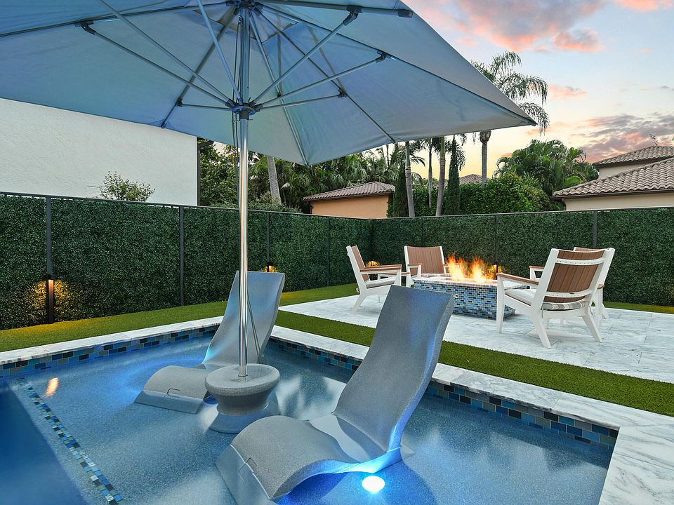 1st image of 123 Barcelona Drive