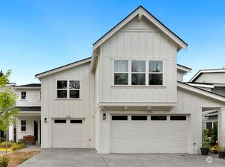 211 B 151st St SW, Lynnwood, WA 98087