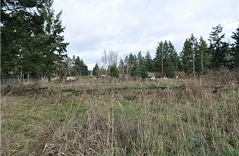 1st image of 3205 232nd St E