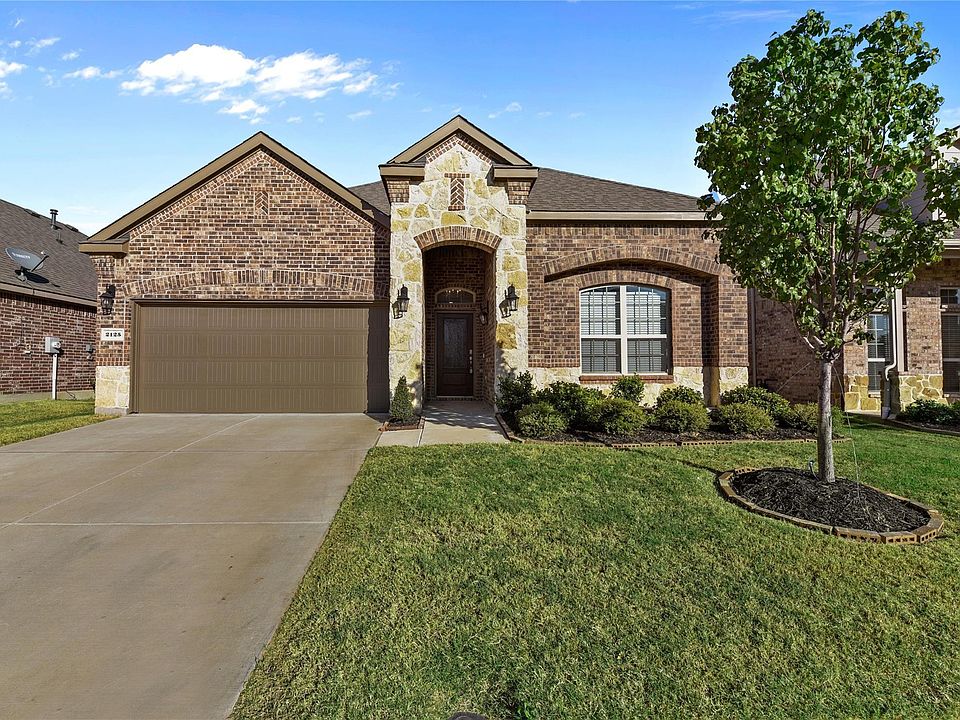 1st image of 2125 Lake Hawthorne Trl