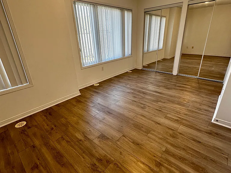 3050 Erin Centre Blvd #73 — Photo 8