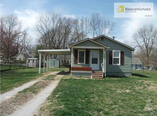 12820 10th St, Grandview, MO 64030