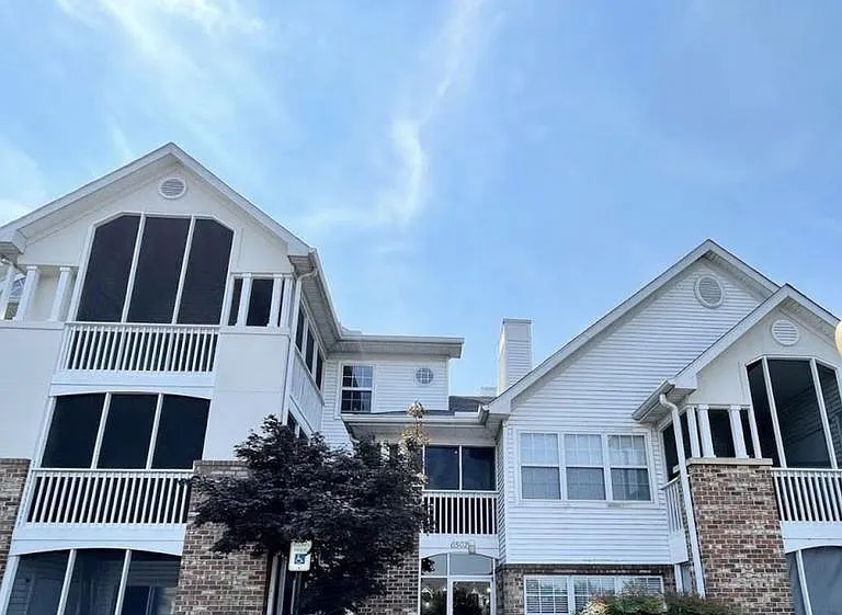 6502 Lake Park Dr #303 — Photo 1