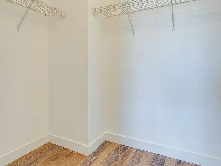 1262 SW Selway Ln — Photo 14