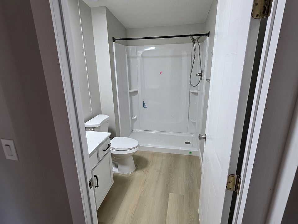 1st image of 3879 La Salle Ave #1
