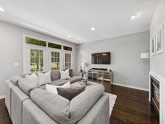 5th image of 2678 W Lake Ave