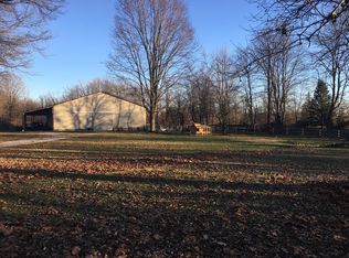 8225 Gale Rd SW, Hebron, OH 43025