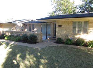 1216 N Illinois St, Weatherford, OK 73096