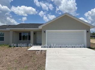 6 Malauka Loop Ln, Ocklawaha, FL 32179