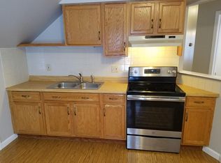 593 Wood St #3, Bristol, RI 02809