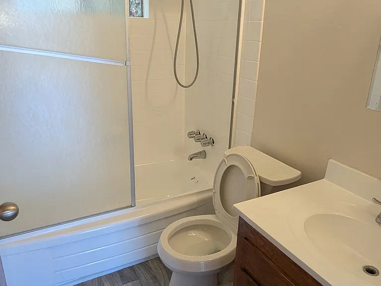 14305 Bancroft Ave #4 — Photo 7