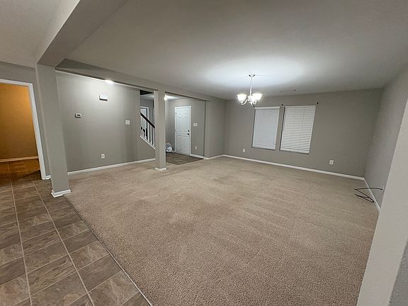 3rd image of 722 Sinclair Dr