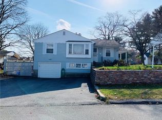 10 Spring Hill Dr, Johnston, RI 02919