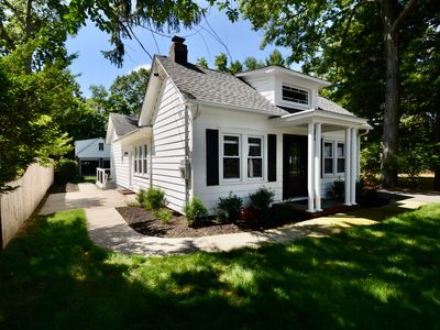 2 Oak St, Saint James, NY, 11780