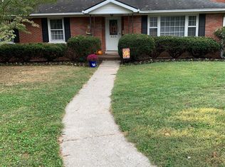 428 Greenbriar Rd, Lexington, KY 40503