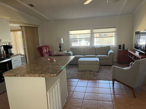 3rd image of 8406 Princess Ct