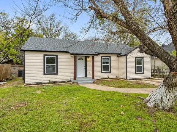 319 SW 6th St, Grand Prairie, TX 75051