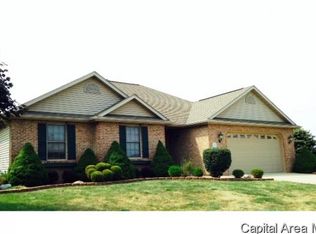 100 Pinecrest, Williamsville, IL 62693
