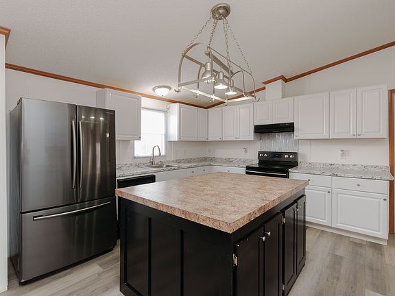 2nd image of 24014 Countryview Dr