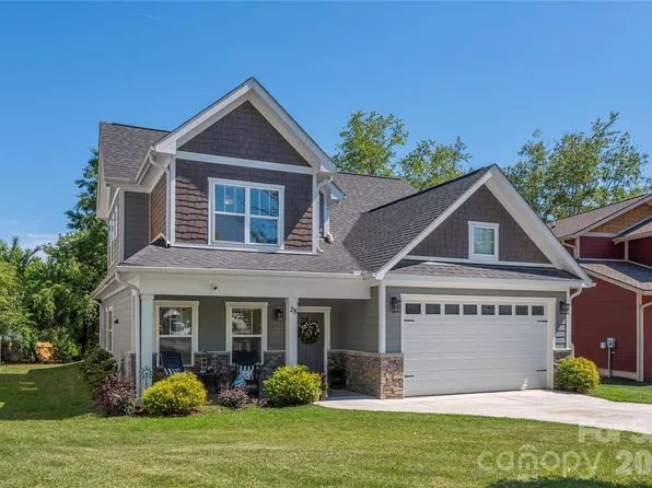 28 Reagan Run Ct, Arden, NC 28704
